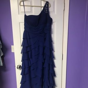 Evening / Prom / Wedding Dress